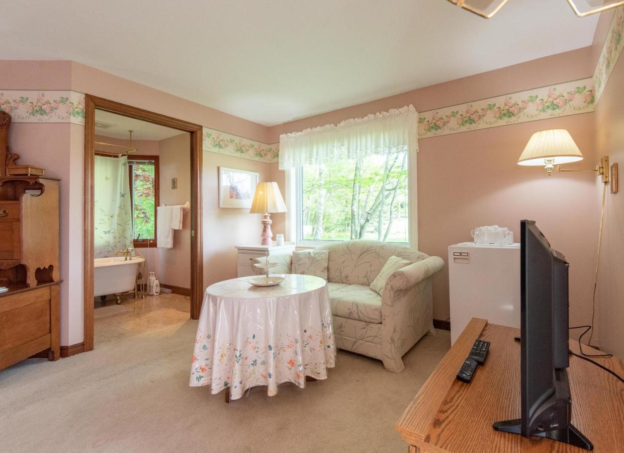 Chez Nous Bed & Breakfast Cornwall Dış mekan fotoğraf