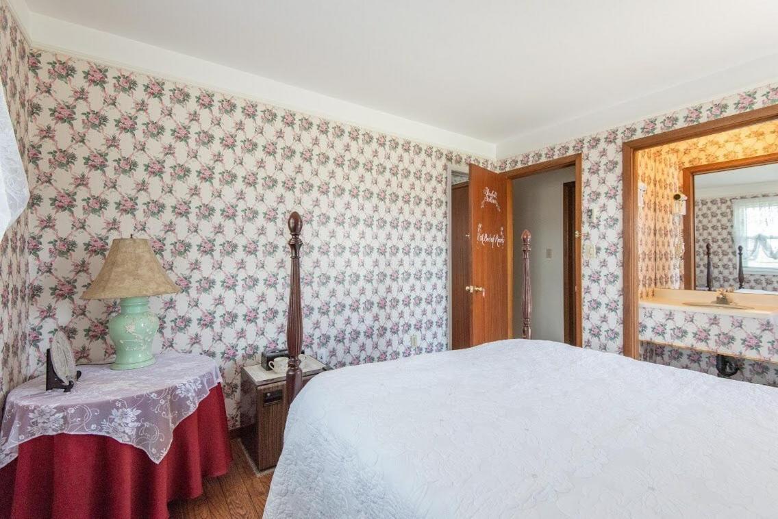 Chez Nous Bed & Breakfast Cornwall Dış mekan fotoğraf