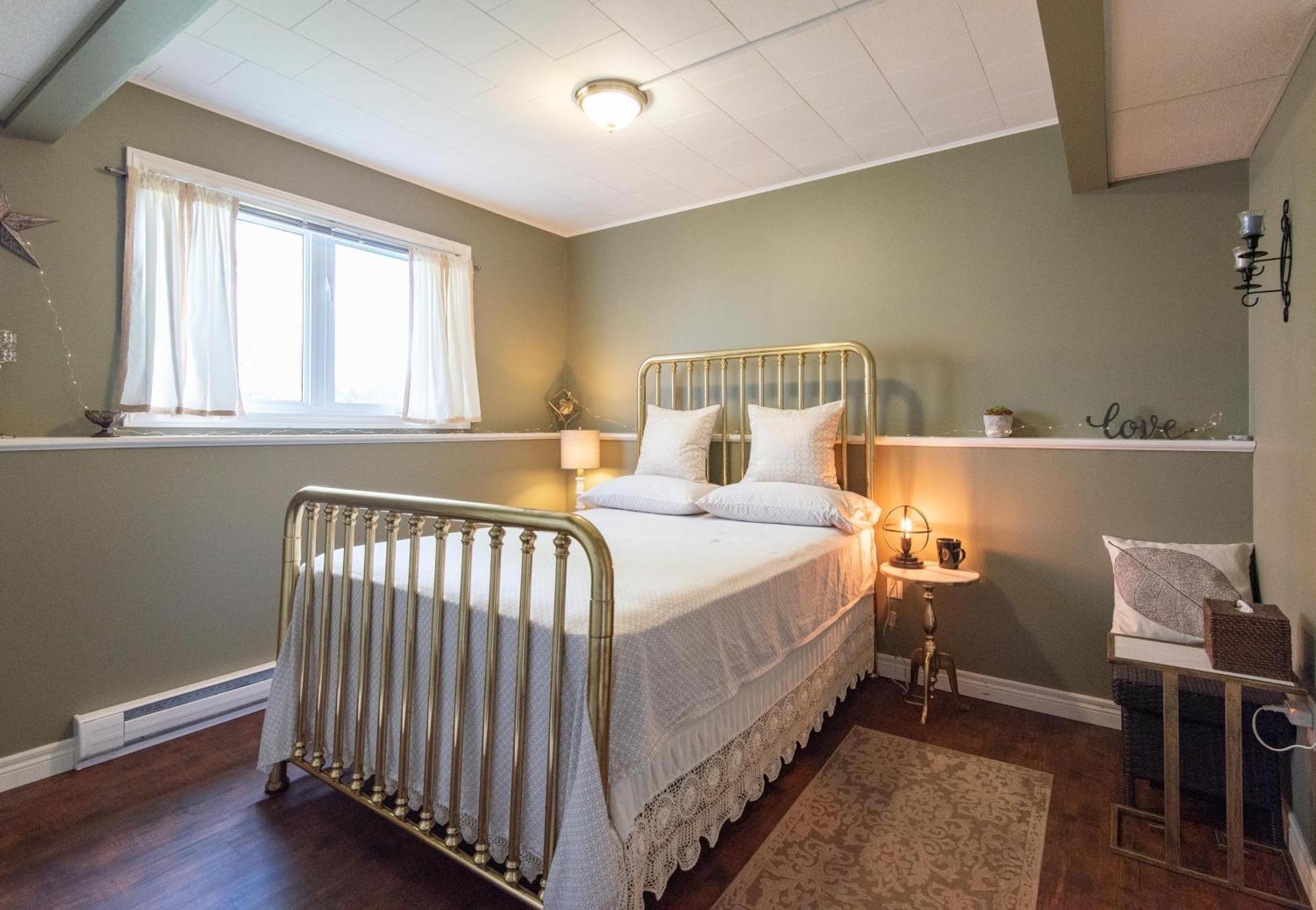 Chez Nous Bed & Breakfast Cornwall Dış mekan fotoğraf